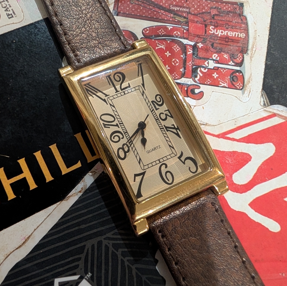 Vtg. Rectangular Gold Tone Watch - Picture 2 of 4